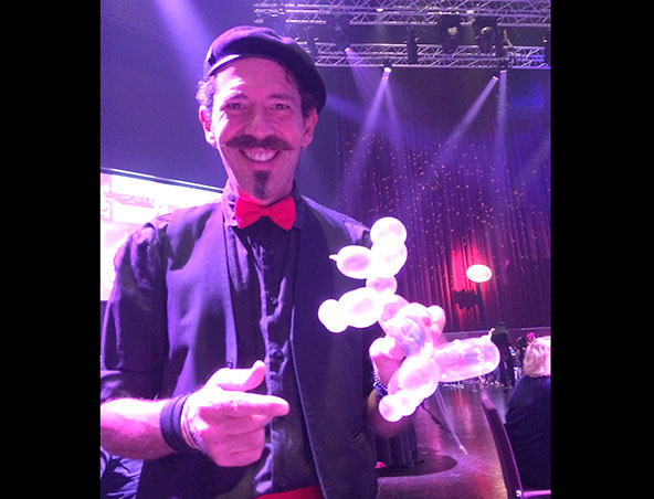 Magician Sydney - Paul Kohn - Entertainer